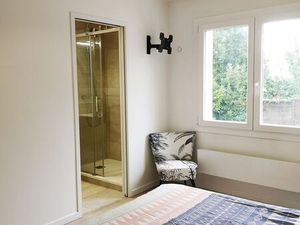 Chambre + salle d'eau privative