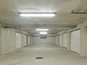 Garage fermé en sous sol