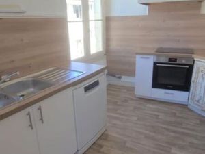 Grand T2 rénové et cuisine équipée