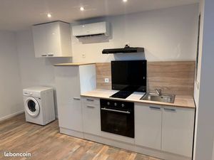 F1 meublé renové à ORBEC ; Pompe à chaleur  machine à laver  TV... Possibilité de réserver
