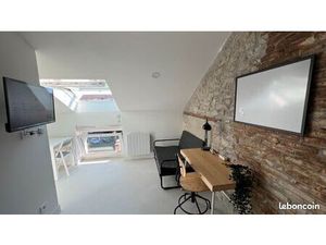 Studio meublé tout équipé