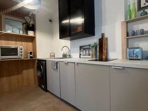 2 pièces centre ville hôtel de Police