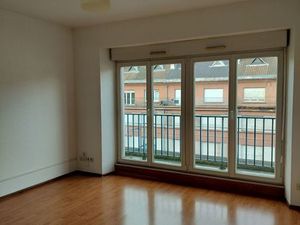 Studio en hypercentre  lumineux avec balcon