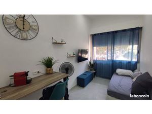 Studio meublé 16m2 spécial Etudiant  PRADO  tout inclus