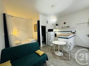 Appartement F1 à louer - 1 pièce - 25 m2 - Rochefort - 17 - POITOU-CHARENTES