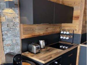 Loue sur Valmenier appartement situé à 1900