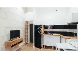 Appartement T2 à louer - 2 pièces - 27 m2 - Arles - 13 - PROVENCE-ALPES-COTE-D-AZUR