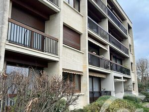 Appartement à louer - 3 pièces - 78 03 m2 - Fontainebleau - 77 - ILE-DE-FRANCE