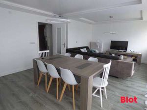 Location Appartement 3 pièces Meublé à Vannes (56000) : à louer 3 pièces Meublé / 76m² Van