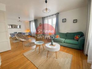 Mme. Stéphanie Bellancourt