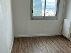 Location appartement 2 pièces 42 m² à Courbevoie (92400)