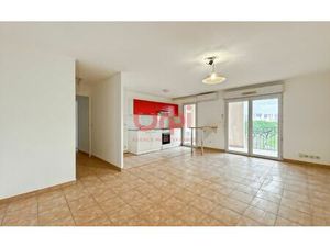 Location appartement  56.98 m² T-3 à Fréjus  990 €