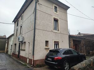 Maison de village  extérieur