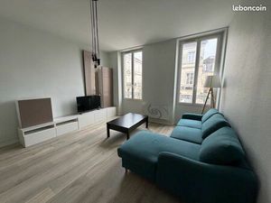 Bel appartement 3 pièces rénové – Hyper-centre de Cognac