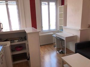 T2 25m2 meublé TOUTES charges comprises (eau  élec  chauffage…) dans le loyer