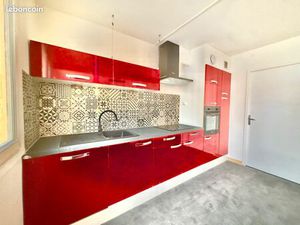 Appartement 4 pièces - 96m² - cœur de Villeneuve