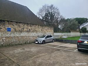 Loue place de parking Saint Maur des Fossés proche RER A