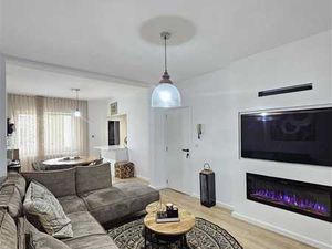 Modern ingericht appartement met 1 slaapkamer.