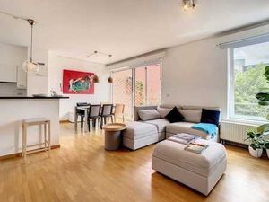 Location 6 mois - 2 chambres avec terrasse - Place Stéphanie