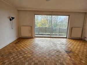 Lycée Français: appartement à rénover