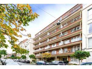 Uccle : Lumineux 2ch proche des commerces