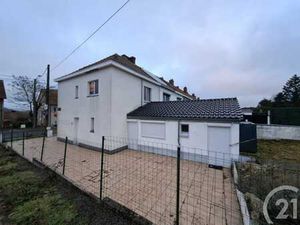 Maison 3 façades 3 chambres-garage et jardin