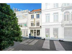 Commerce avec triplex à vendre au cœur d’Alost