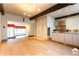 Commerce de caractère avec duplex luxueux au cœur d’Alost