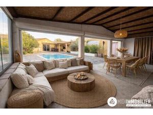 Villa atypique sur les hauteurs