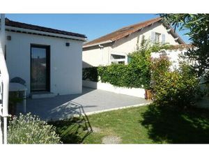 Location appartement  m² T-2 à Les Pennes-Mirabeau  680 €