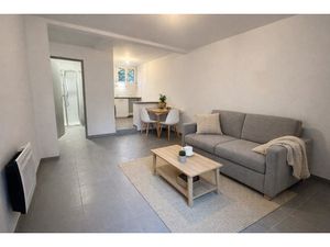 T1 BIS TRAVERSANT + PARKING