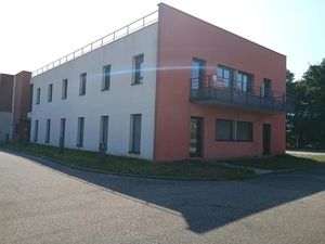 PERONNAS - Bureau disponible