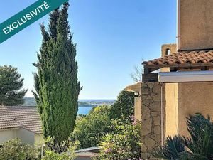 Maison familiale de 175 m² avec piscine  dépendances et aperçu mer – Six-Fours-les-Plages