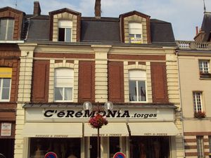 Place Brevière Au 2ème étage Entrée  séjour avec coin cuisin