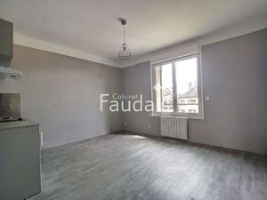 Location Appartement 2 pièces à Saint-Lô (50000) : à louer 2 pièces / 31m² Saint-Lô