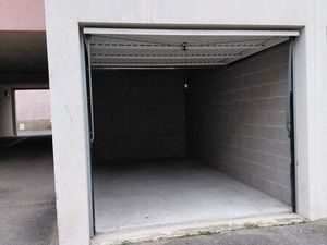 Garage à louer