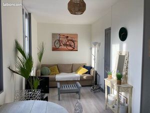 F2 meublé avec parking