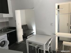 T2 meublé - dernier étage Hyper Centre (Dorian)