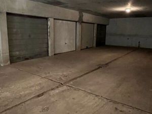 Loue garage à l’année