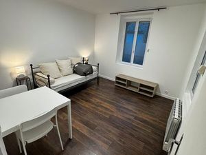 Studio meublé 23 m² refait à neuf – résidence sécurisée – gare à 2 min (Pierrelaye)