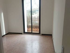 Appartement T3 six fours