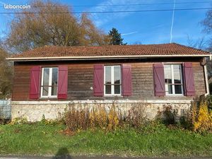 Maison en bois dans un moulin