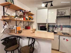 580 meublé loyer Charges comprises