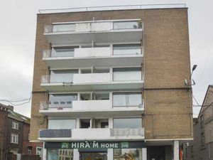 DELFIMMO - SUPERBE APPARTEMENT AVEC BALCON ET GARAGE !