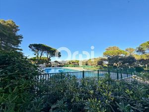 Mazet T3 - 32 m2 - Jardin 110 m2 et place de parking / Gassin - Font Mourier