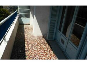 Location appartement  m² T-1 à Nice  821 €