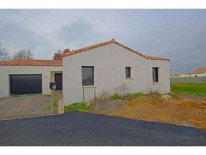 Vente Maison à Sainte-Foy (85150) : à vendre / 110m² Sainte-Foy