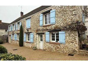 Maison Jouy-le-Châtel 160 m² T-6 à vendre  315 000 €