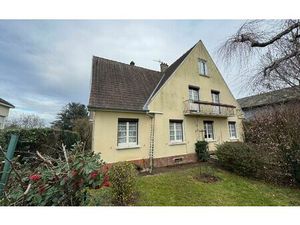 Maison Saint-Just-en-Chaussée 135 m² T-6 à vendre  230 000 €