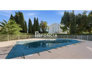 Appartement 3 pièces - parking privatif - piscine